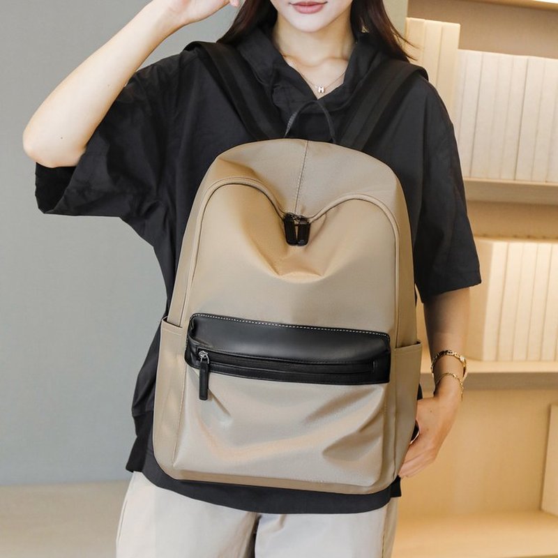 Czarny plecak o dużej pojemnoś – Canvas Backpack Casual recenzja i cena